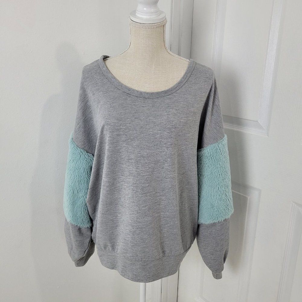 Umgee Sweatshirt Womens S Gray Fuzzy Fur Sleeve Oversized Pullover Lounge - Picture 14 of 14